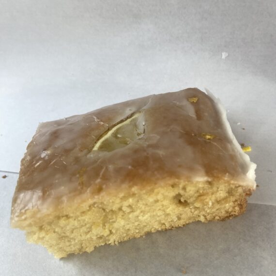 Lemon and drizzle cake